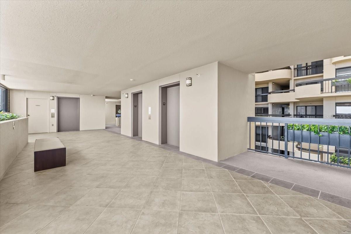 Image 48 of 58 For 2413 Bayshore Boulevard 1604