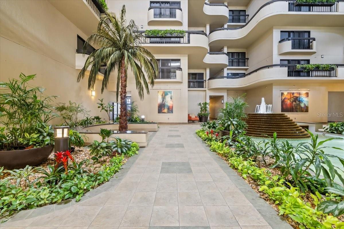 Image 51 of 58 For 2413 Bayshore Boulevard 1604