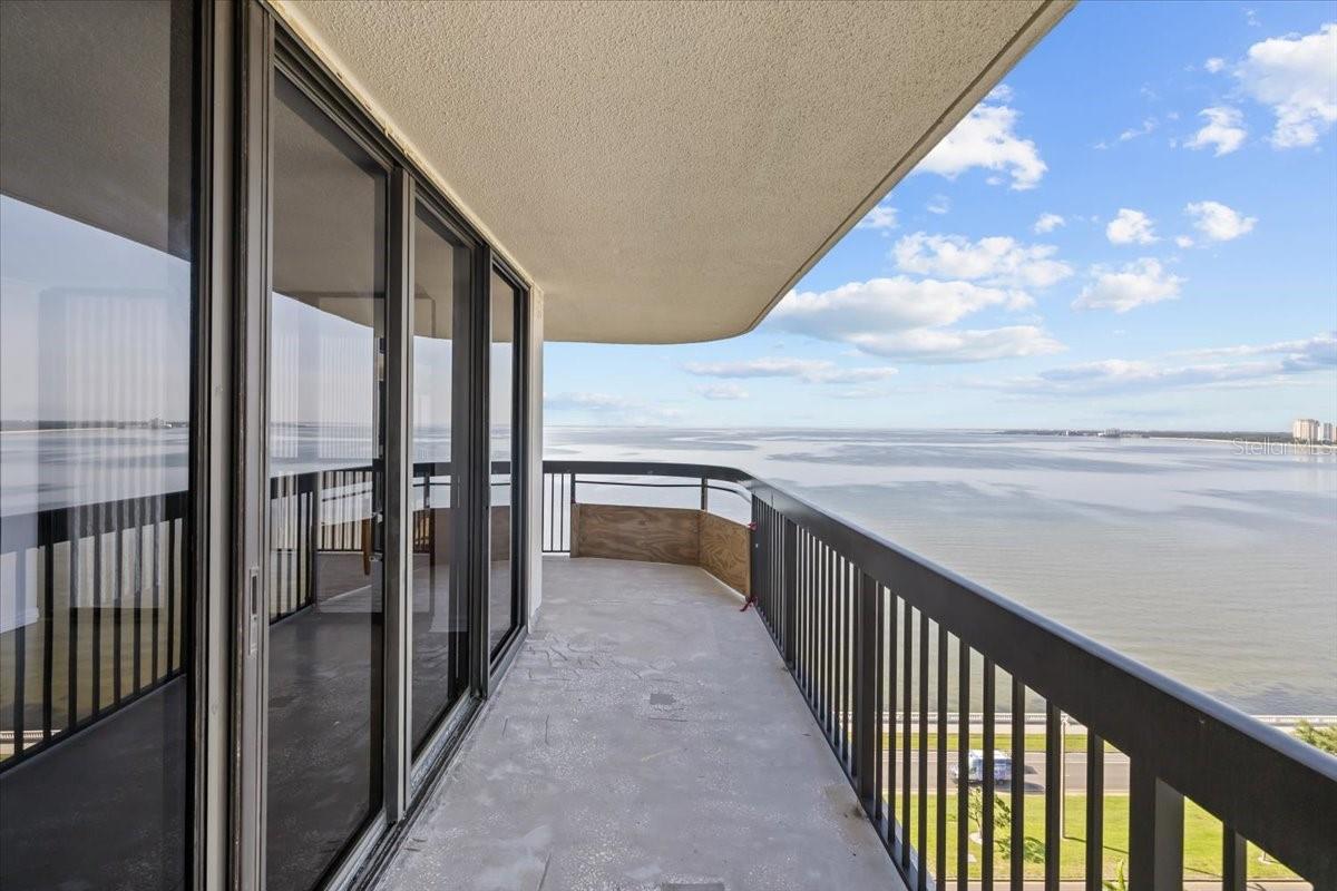Image 7 of 58 For 2413 Bayshore Boulevard 1604