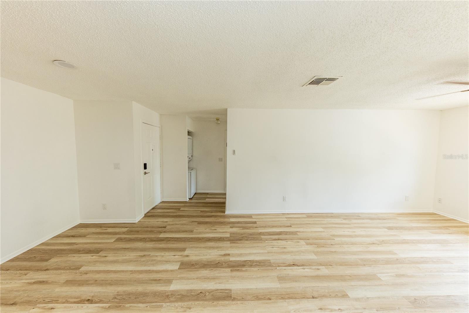 Image 12 of 25 For 213 Red Cedar Place 213