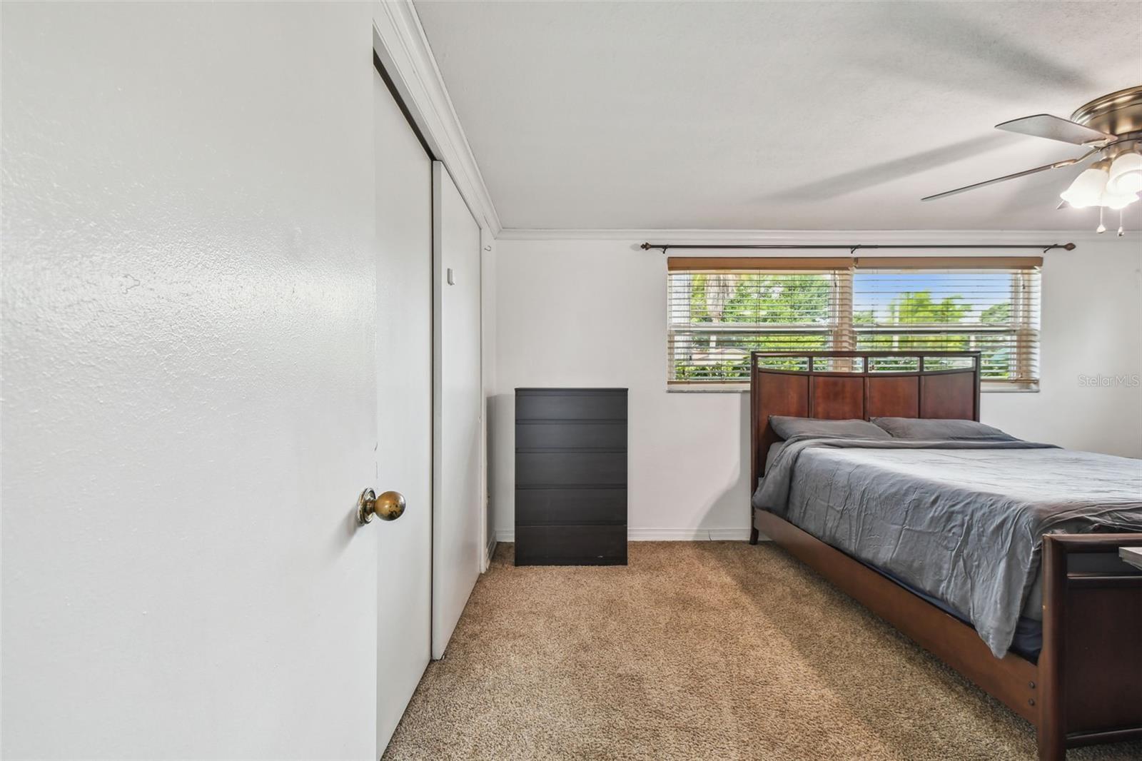 Image 30 of 68 For 1150 Grand Boulevard