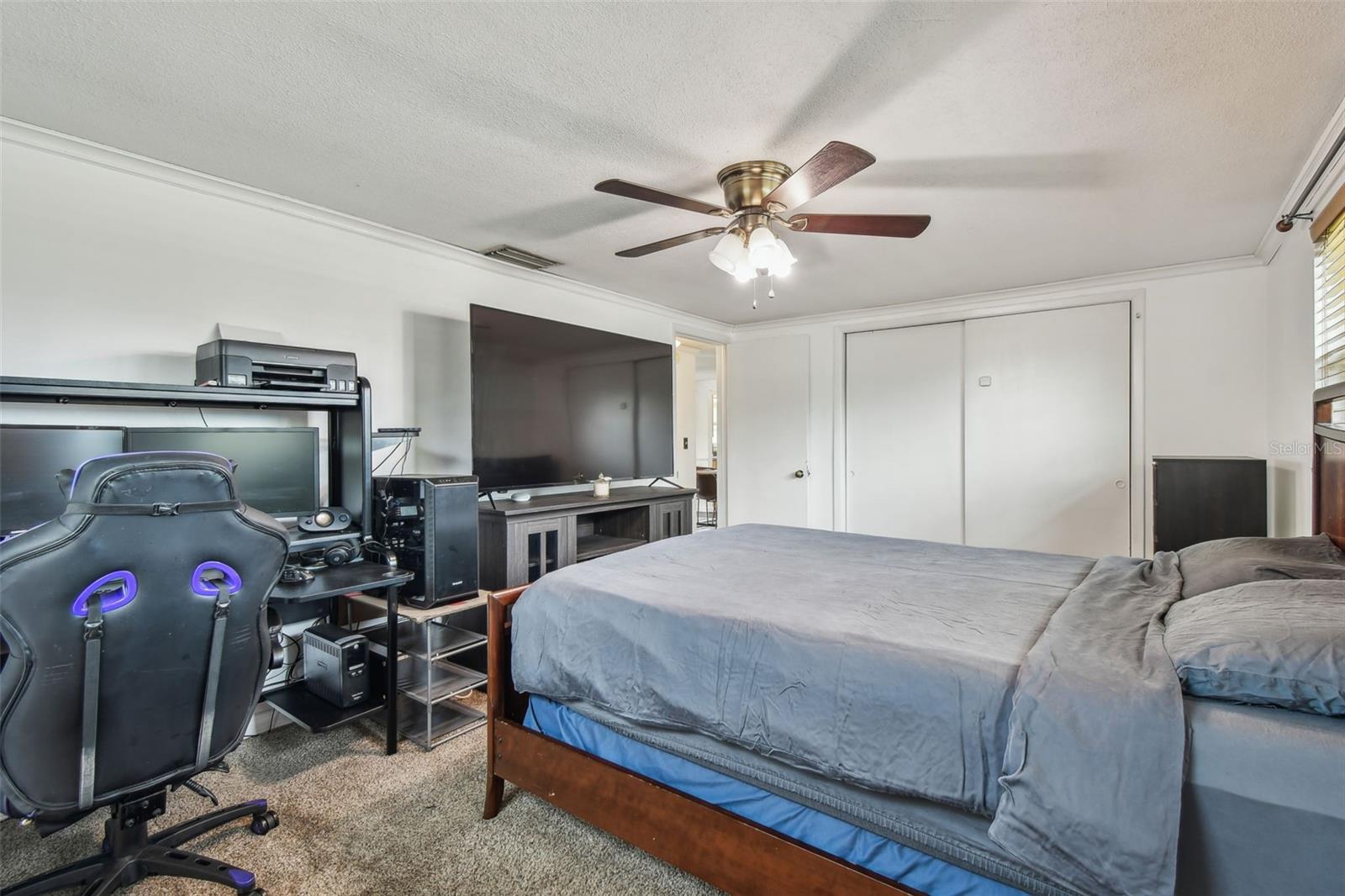 Image 33 of 68 For 1150 Grand Boulevard