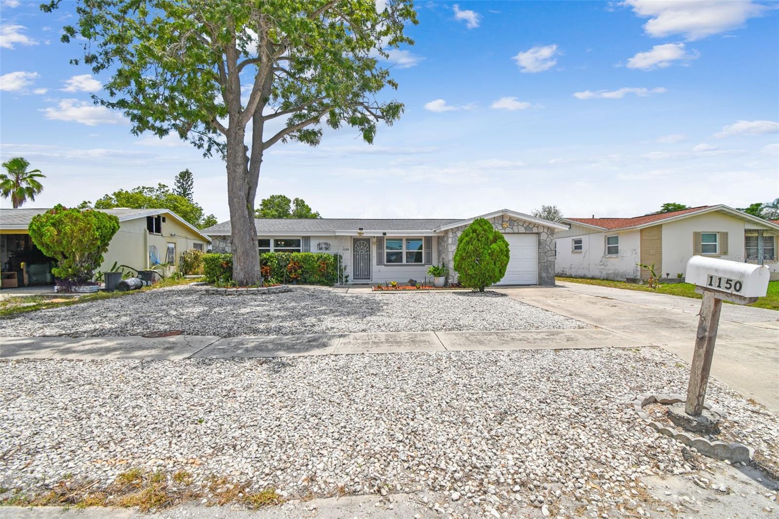 Image 6 of 68 For 1150 Grand Boulevard
