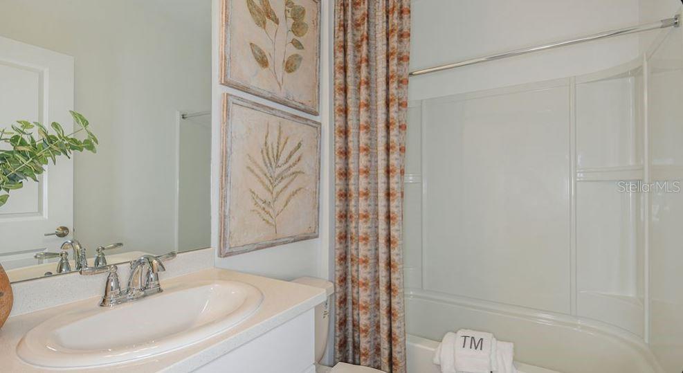 Image 16 of 18 For 13556 Tropical Breeze Way
