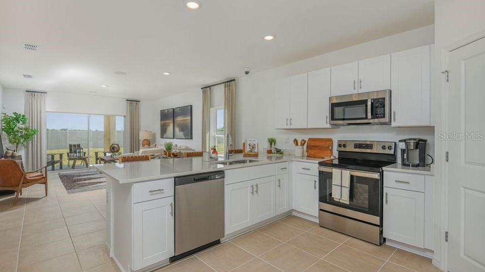 Image 4 of 18 For 13556 Tropical Breeze Way