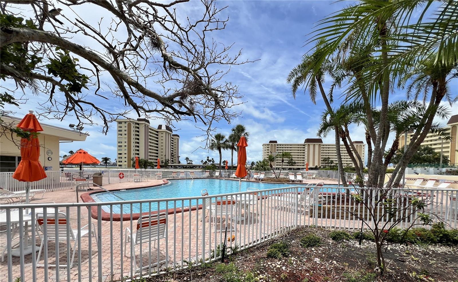 Image 33 of 39 For 4775 Cove Circle 1006