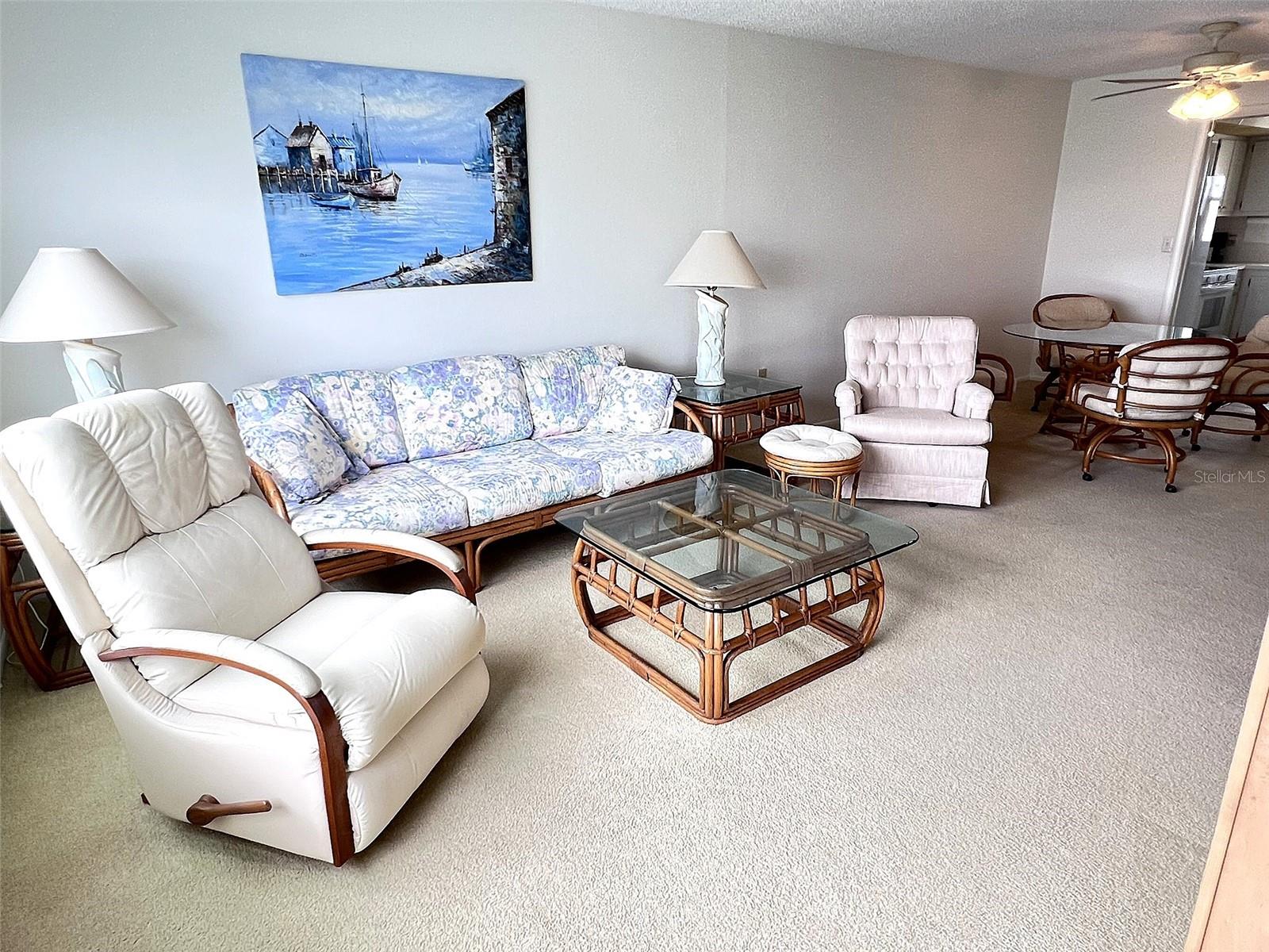 Image 8 of 39 For 4775 Cove Circle 1006