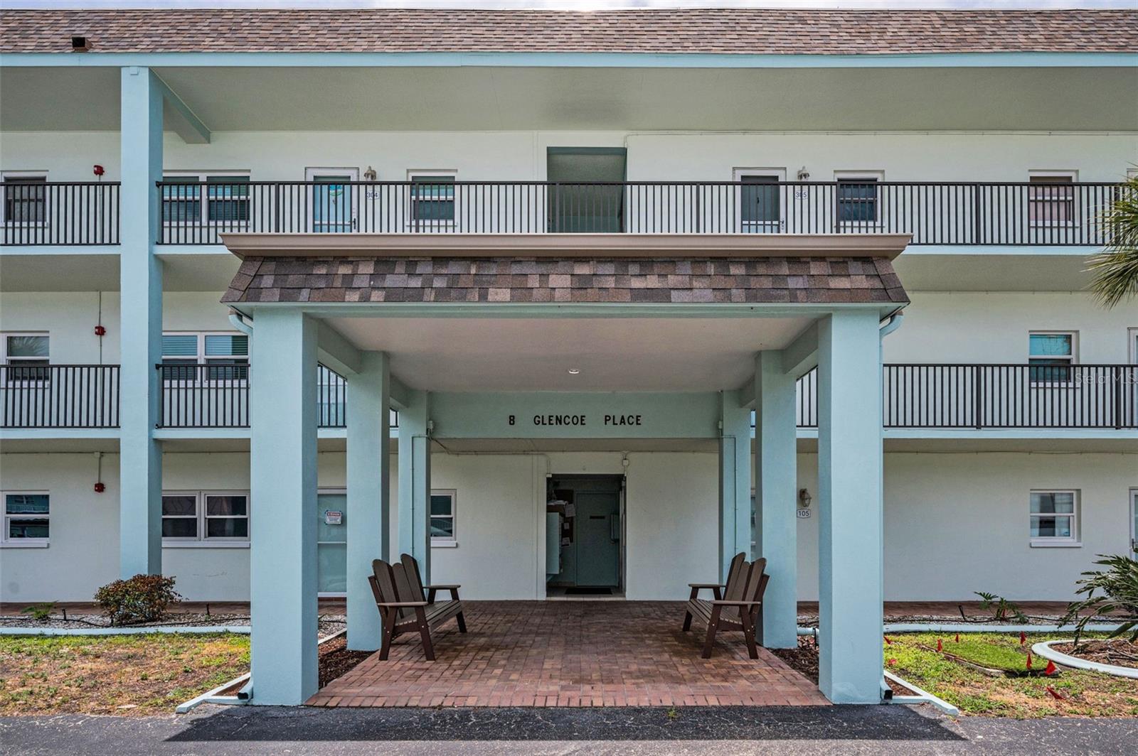 Details for 8 Glencoe Place 305, DUNEDIN, FL 34698