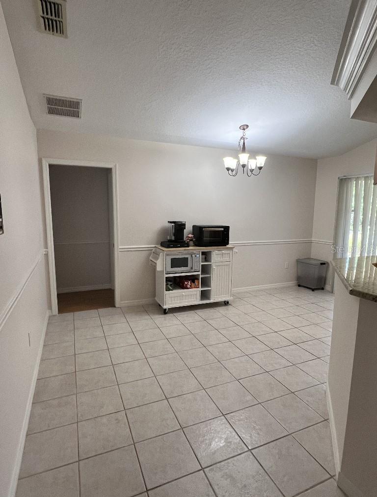 Image 20 of 50 For 2528 Deerbrook Drive