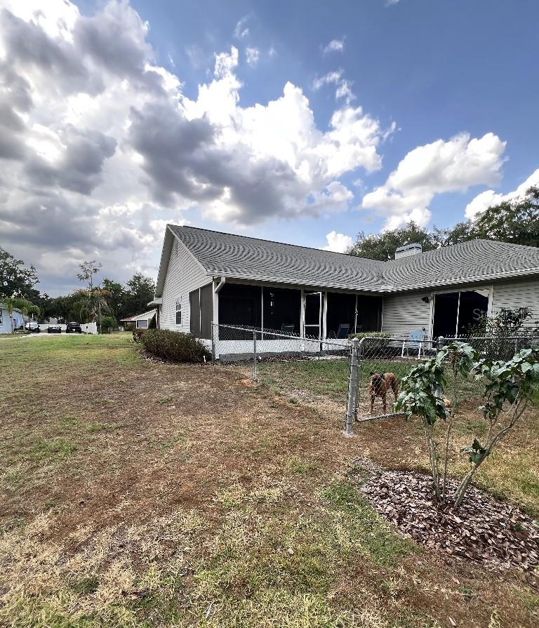 Image 5 of 50 For 2528 Deerbrook Drive