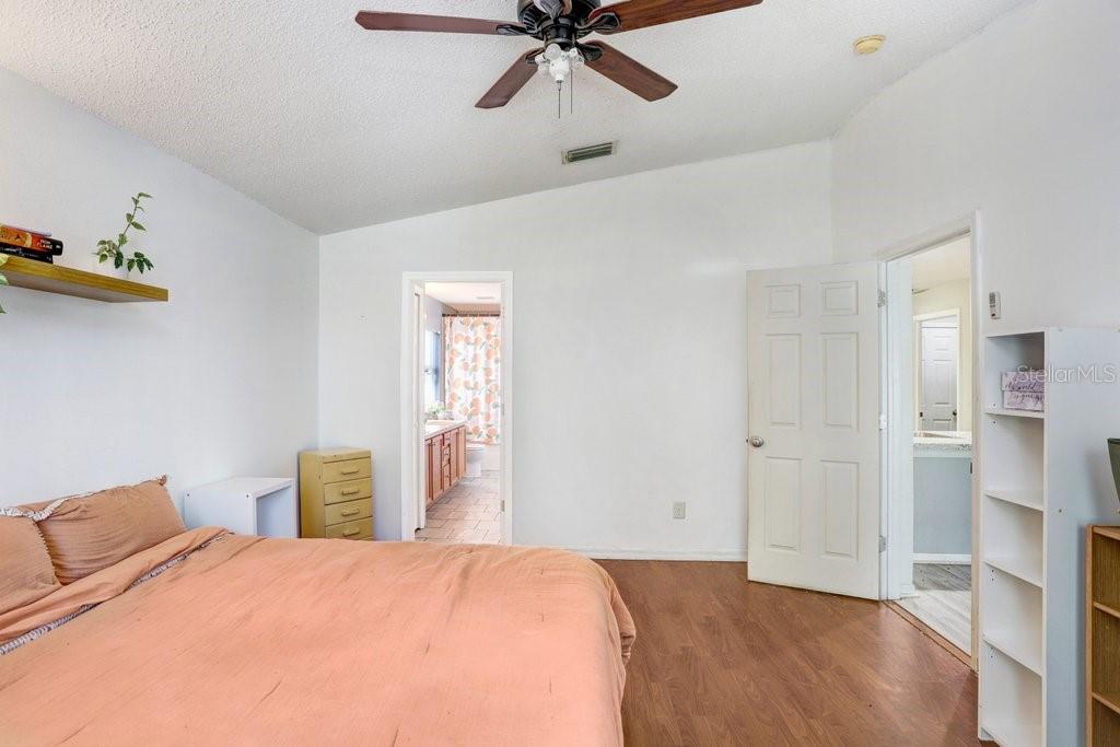 Image 9 of 51 For 13523 Prestwick Drive