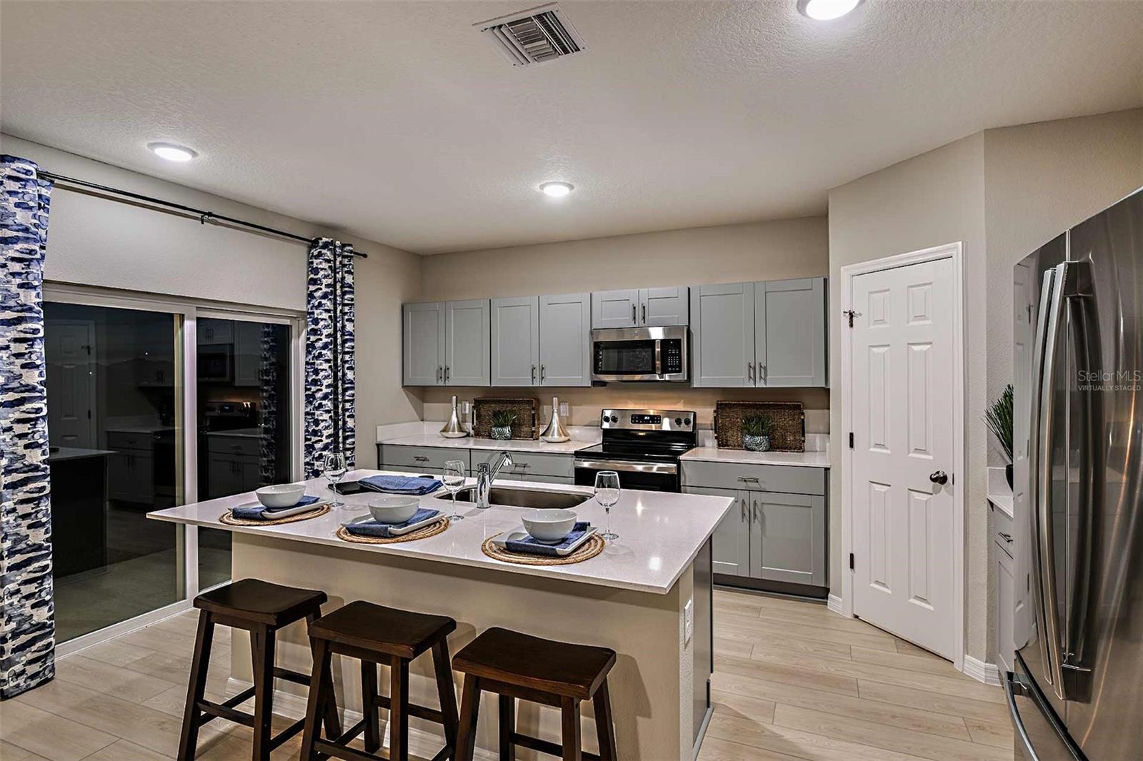 Image 3 of 15 For 1748 Frogmore Avenue