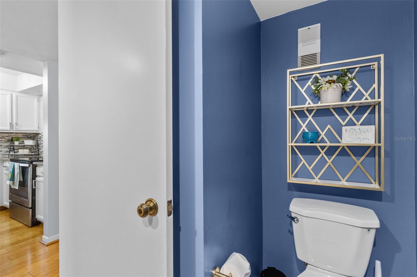 Listing photo id 16 for 2412 Hammock Pine Boulevard