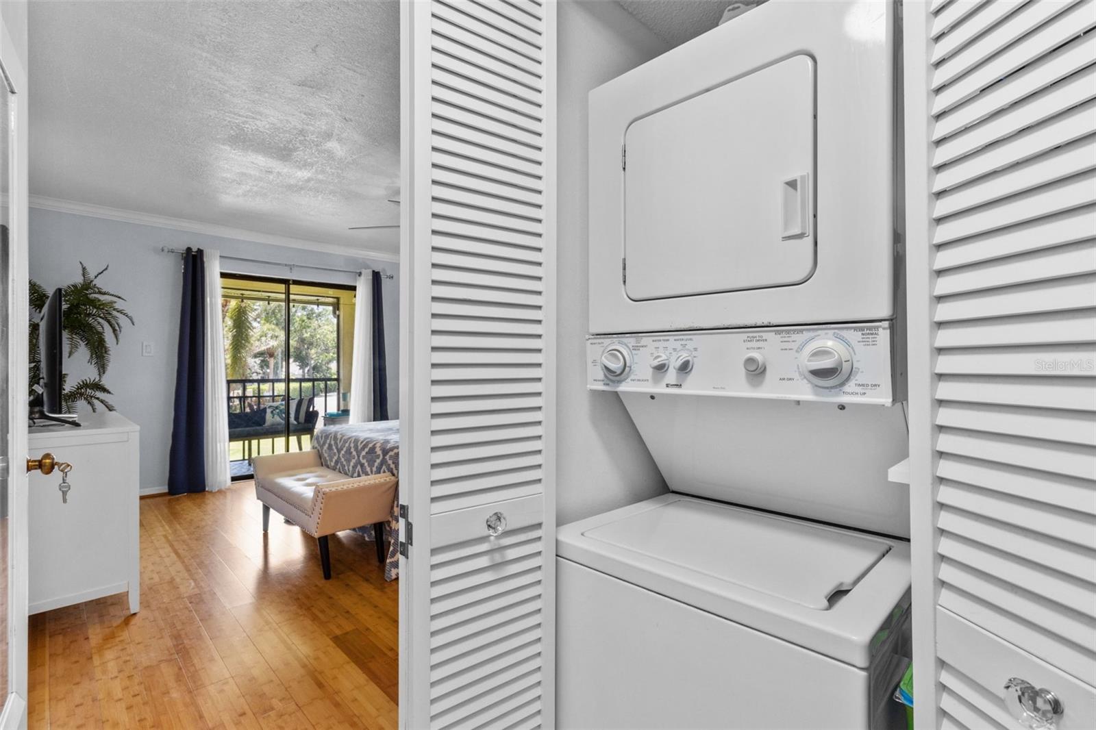Listing photo id 18 for 2412 Hammock Pine Boulevard