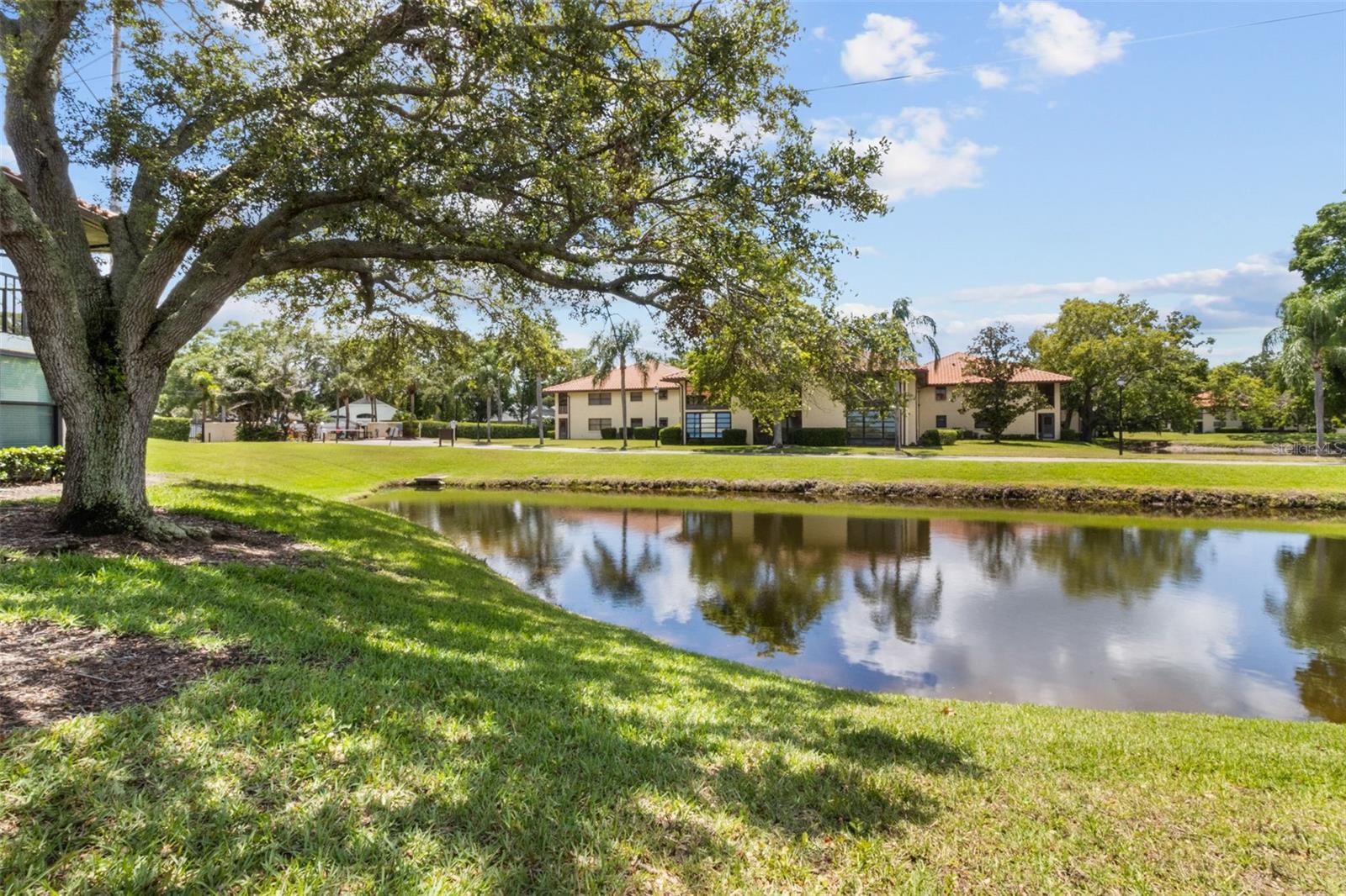 Listing photo id 23 for 2412 Hammock Pine Boulevard