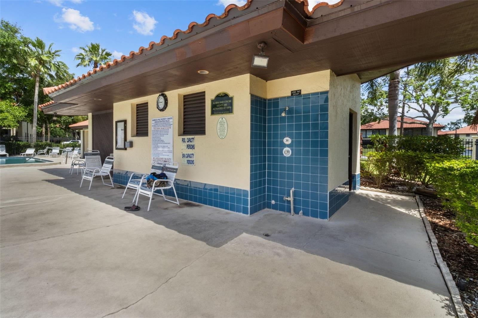 Listing photo id 25 for 2412 Hammock Pine Boulevard