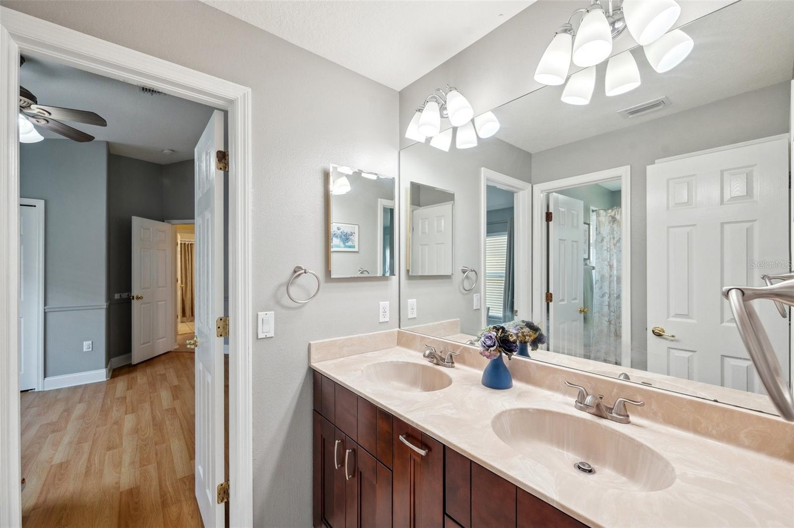 Listing photo id 21 for 19156 Dove Creek Drive