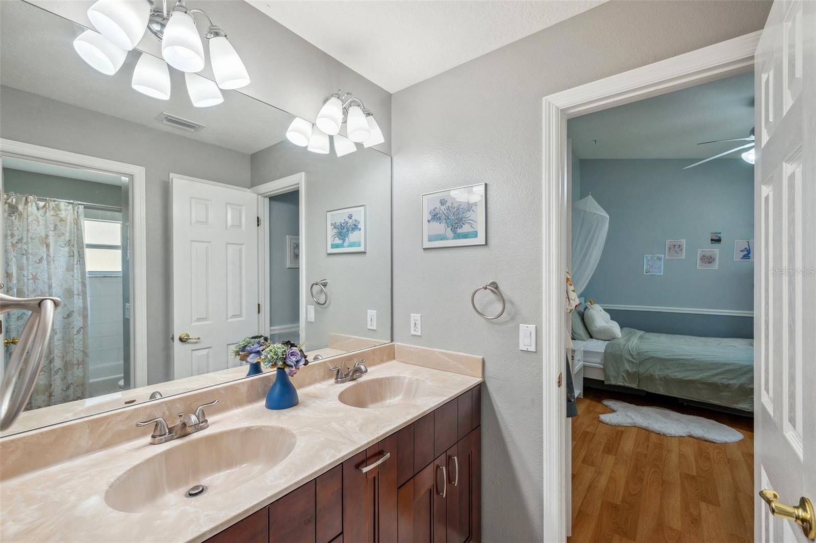 Listing photo id 22 for 19156 Dove Creek Drive