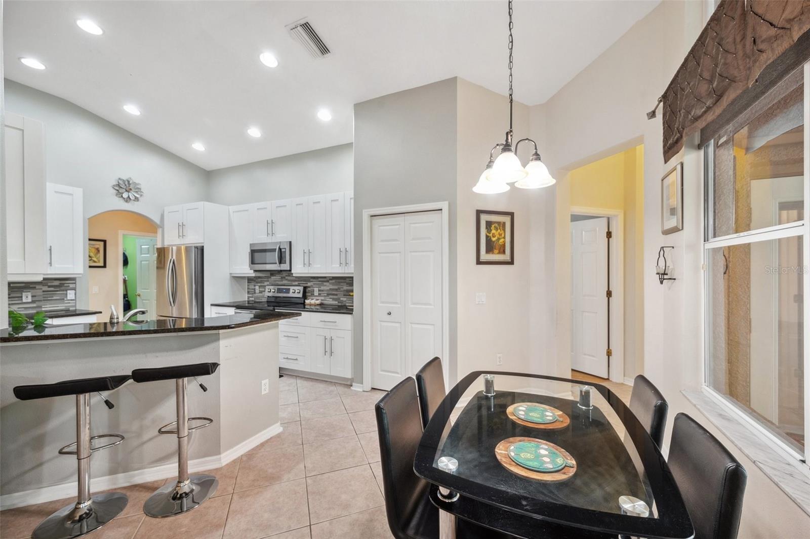 Listing photo id 28 for 19156 Dove Creek Drive