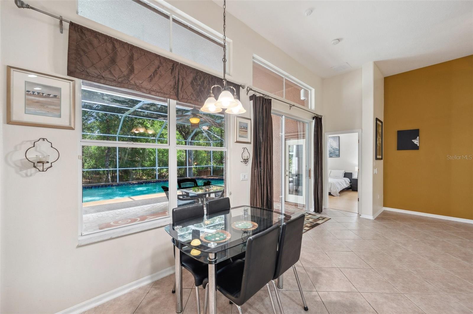 Listing photo id 33 for 19156 Dove Creek Drive