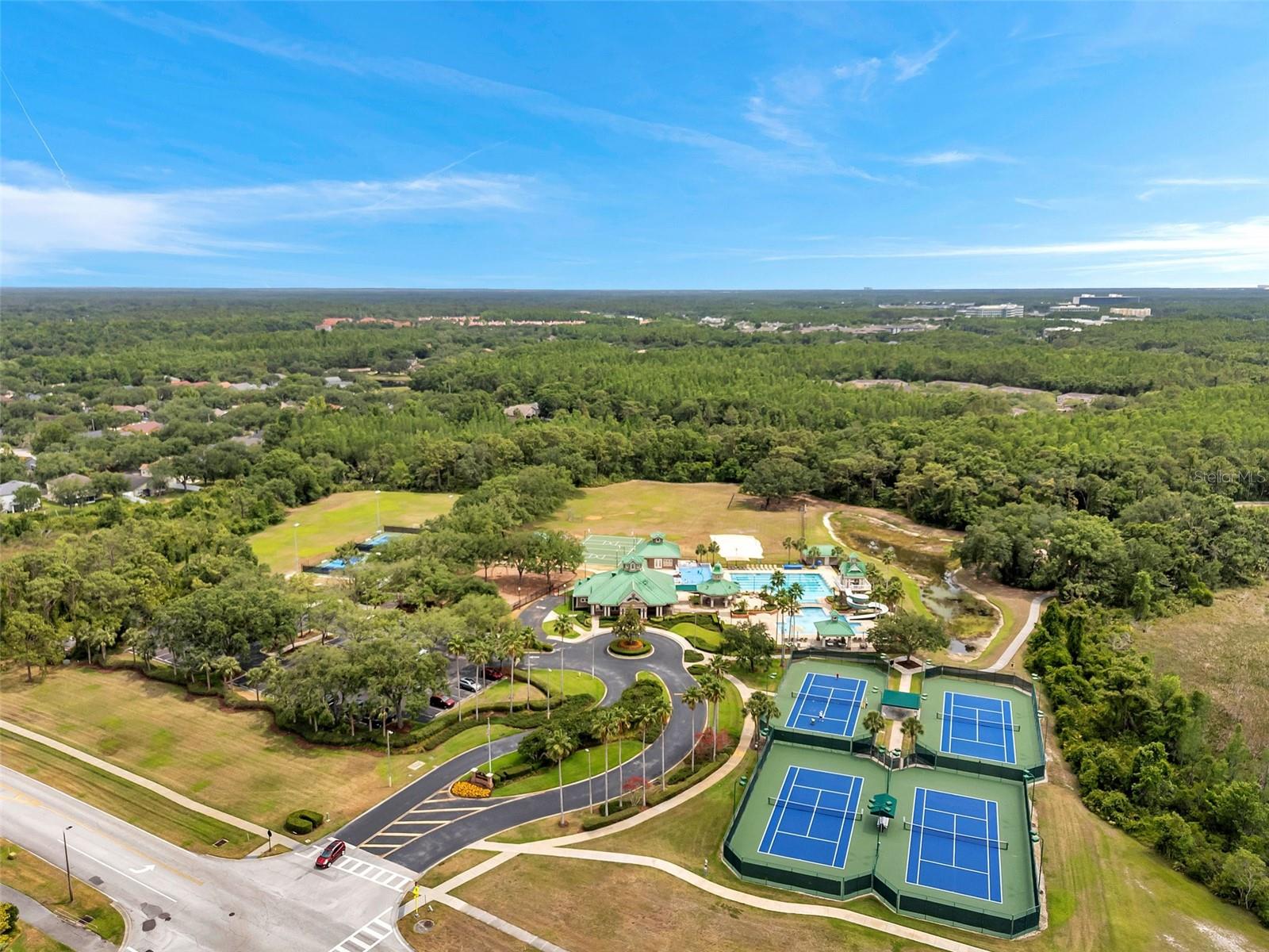 Listing photo id 53 for 19156 Dove Creek Drive