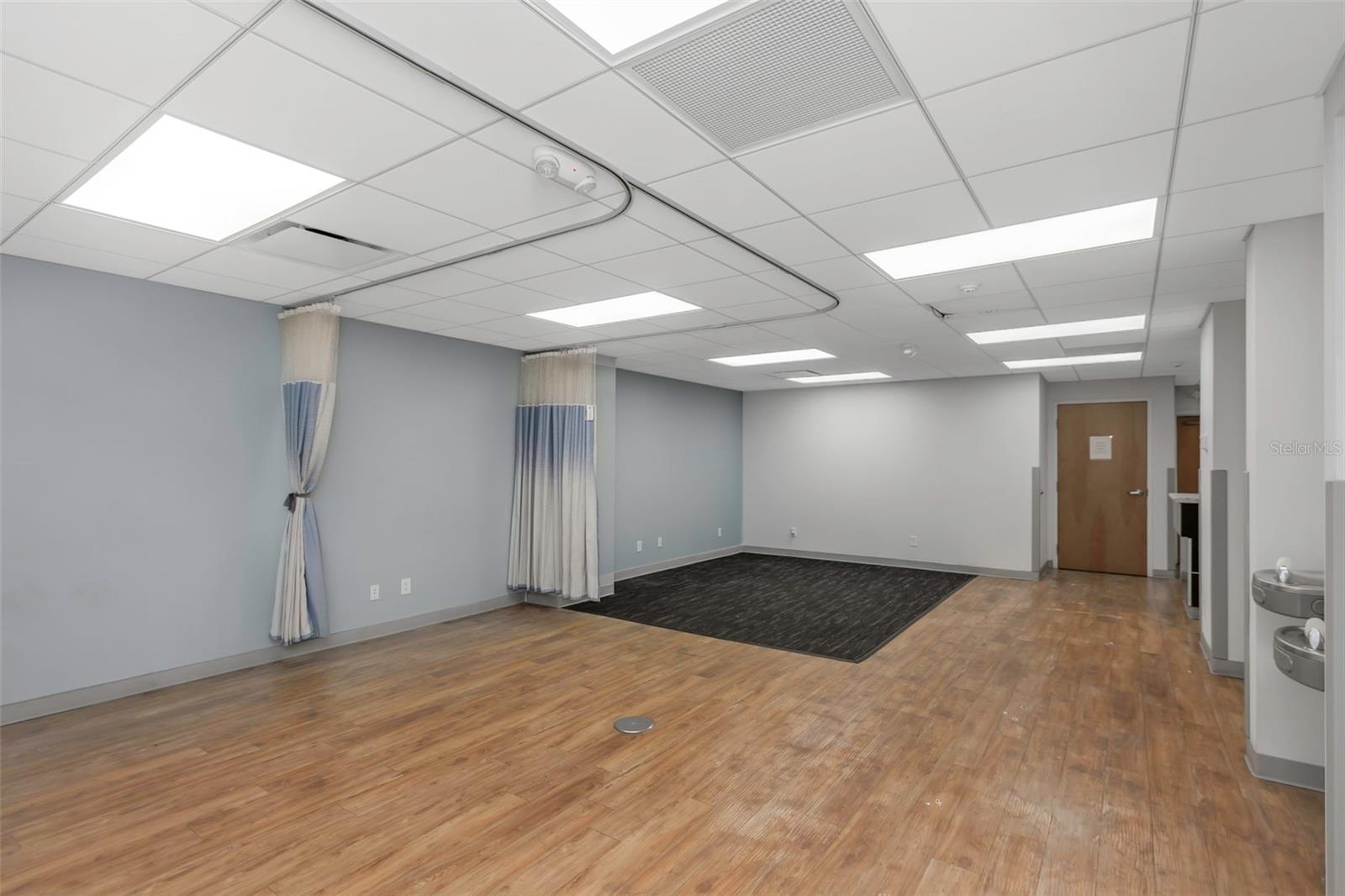 Image 29 of 39 For 10320 56th Street 120