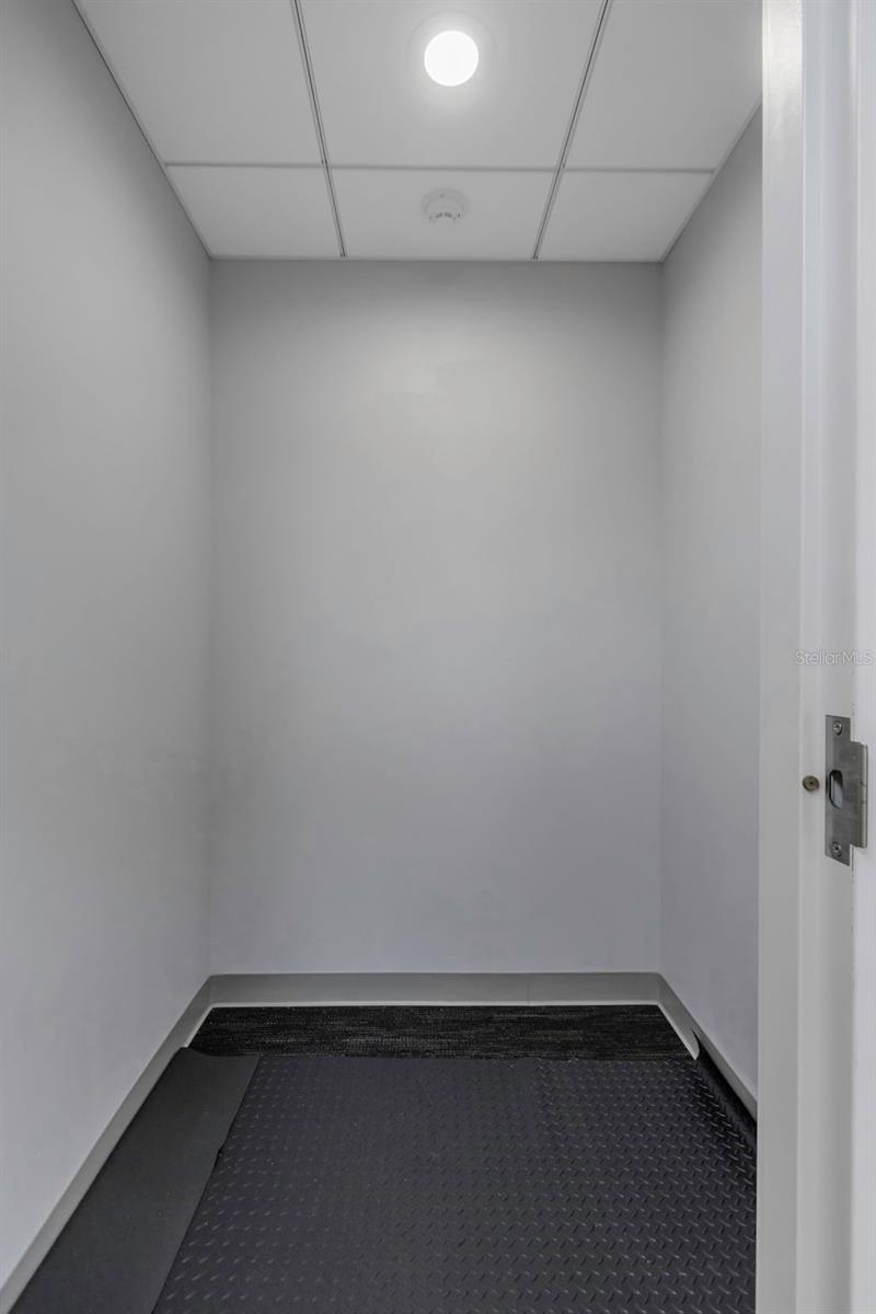 Image 34 of 39 For 10320 56th Street 120