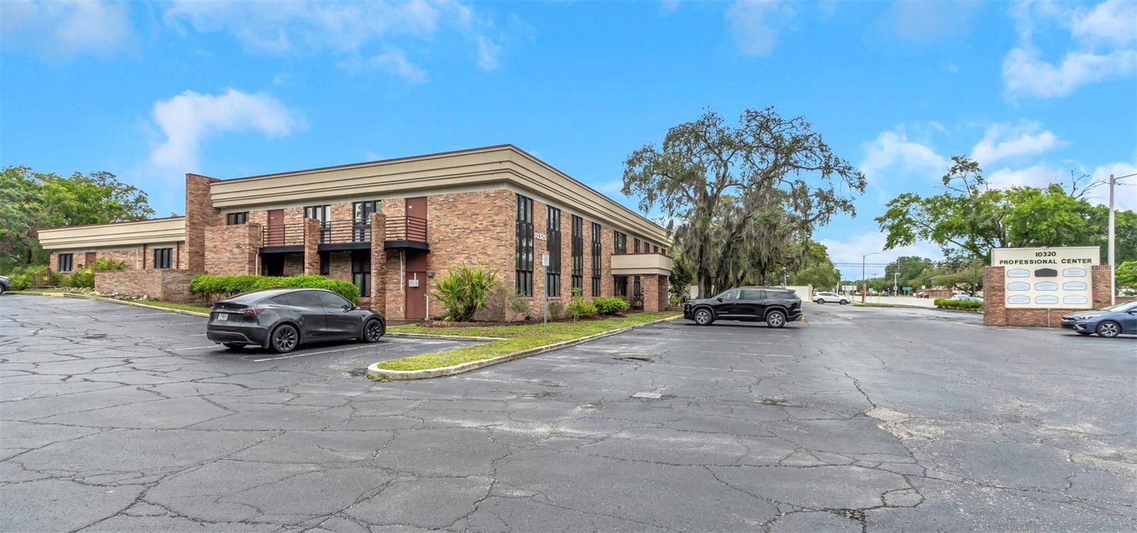 Image 4 of 39 For 10320 56th Street 120