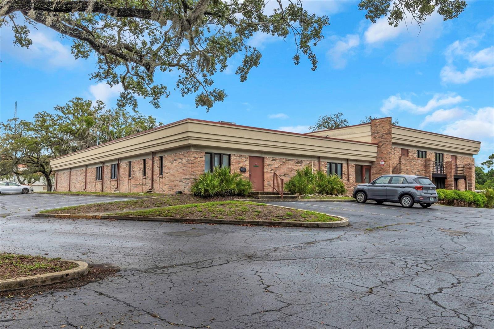 Image 6 of 39 For 10320 56th Street 120