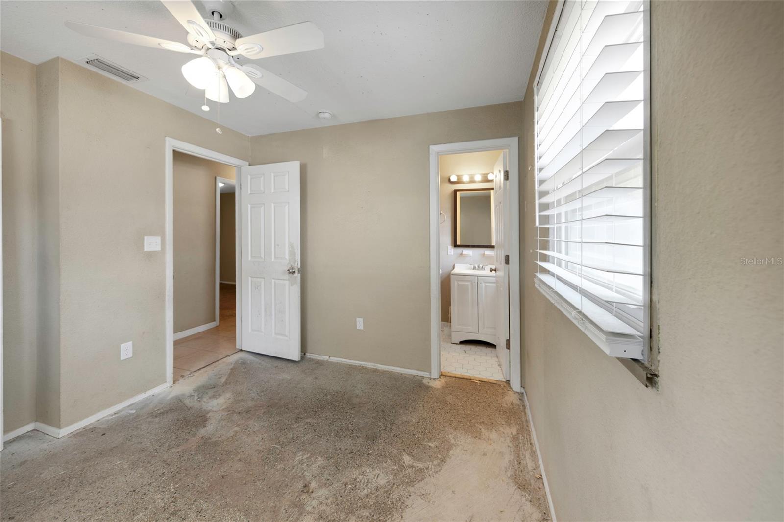 Image 14 of 28 For 1472 Belcher Road S