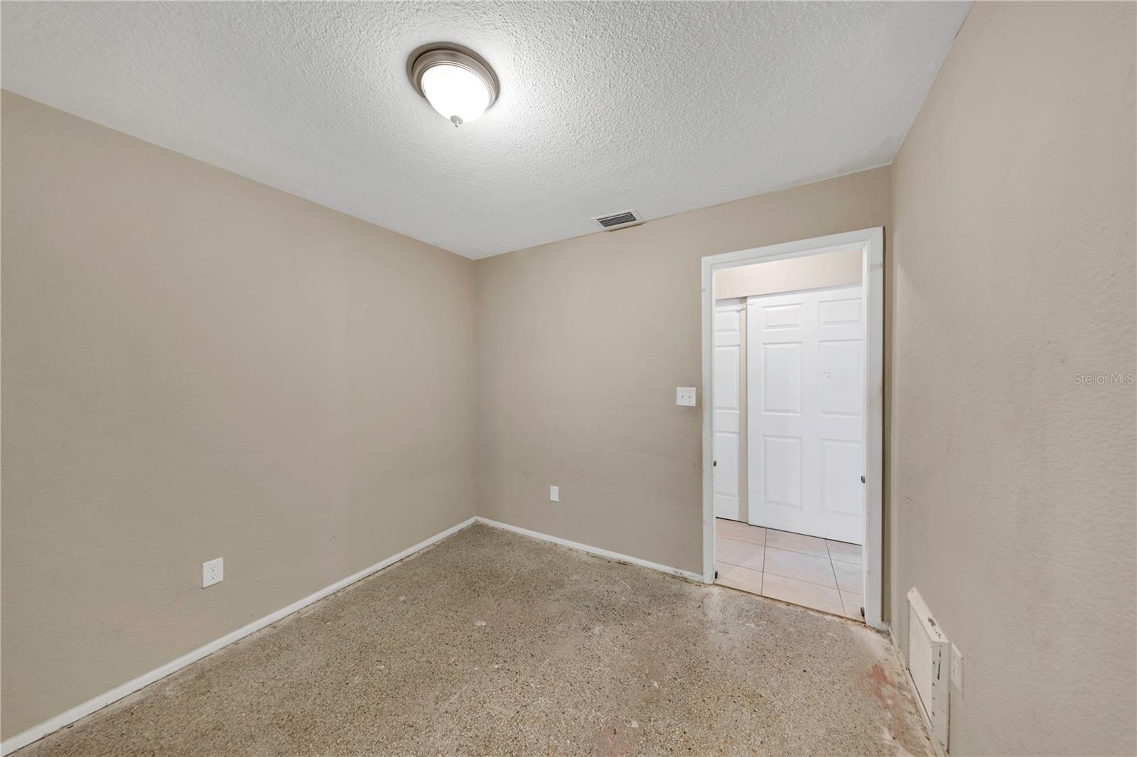 Image 22 of 28 For 1472 Belcher Road S