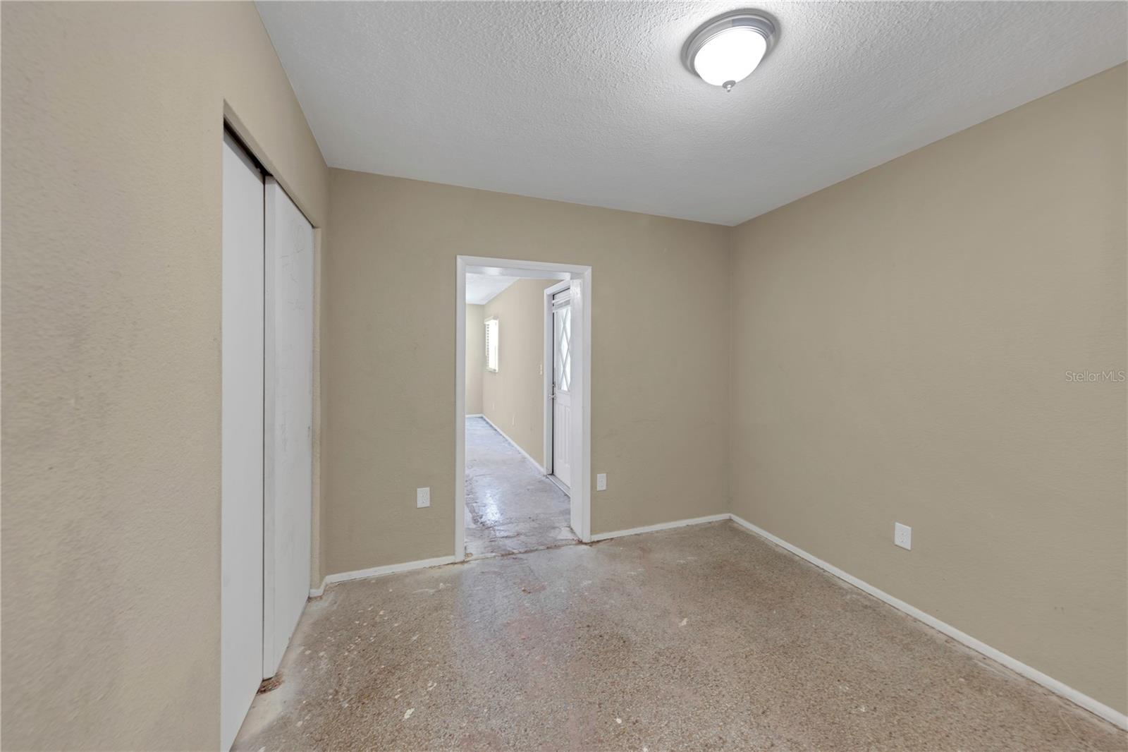 Image 23 of 28 For 1472 Belcher Road S