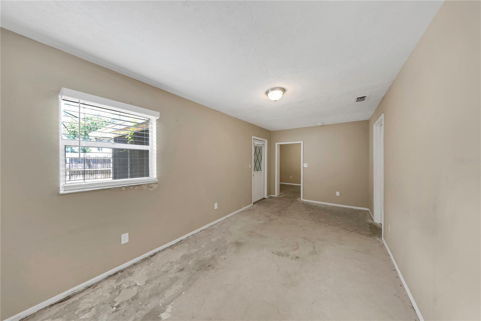 Image 25 of 28 For 1472 Belcher Road S