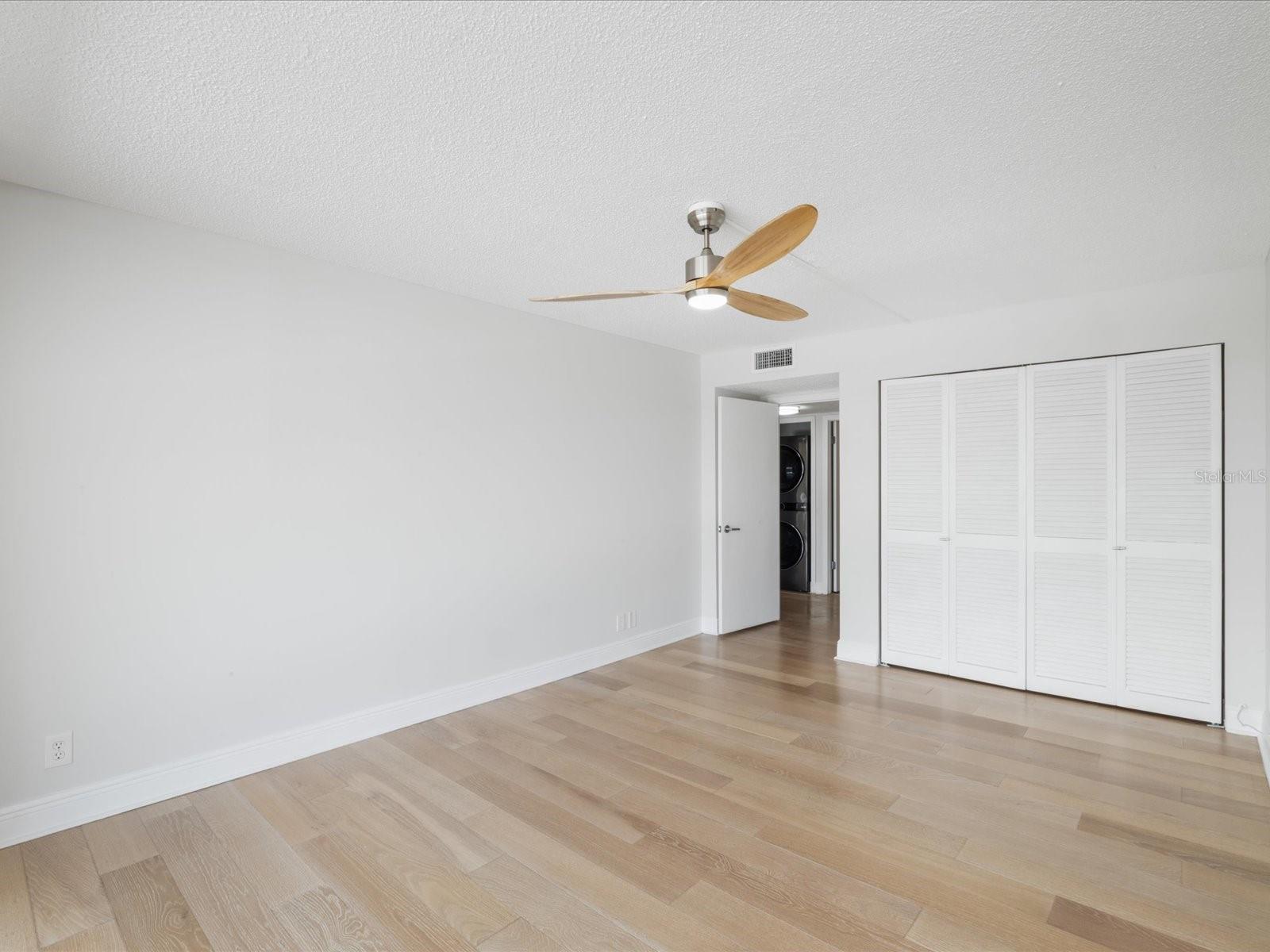 Image 30 of 54 For 100 Oakmont Lane 305