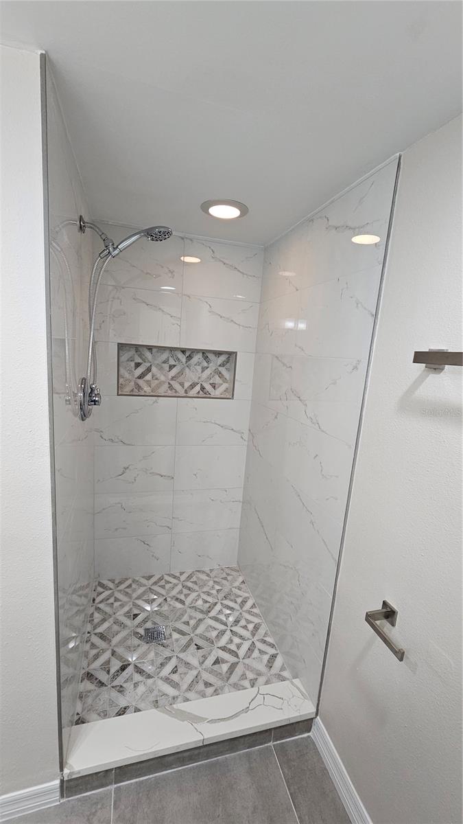 Image 10 of 32 For 11720 Raintree Village Boulevard A
