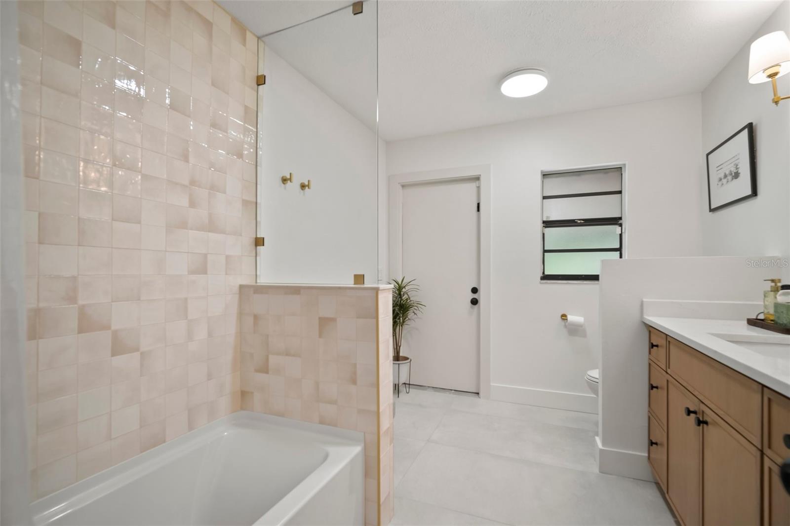 Image 33 of 81 For 1204 Ballinger Road