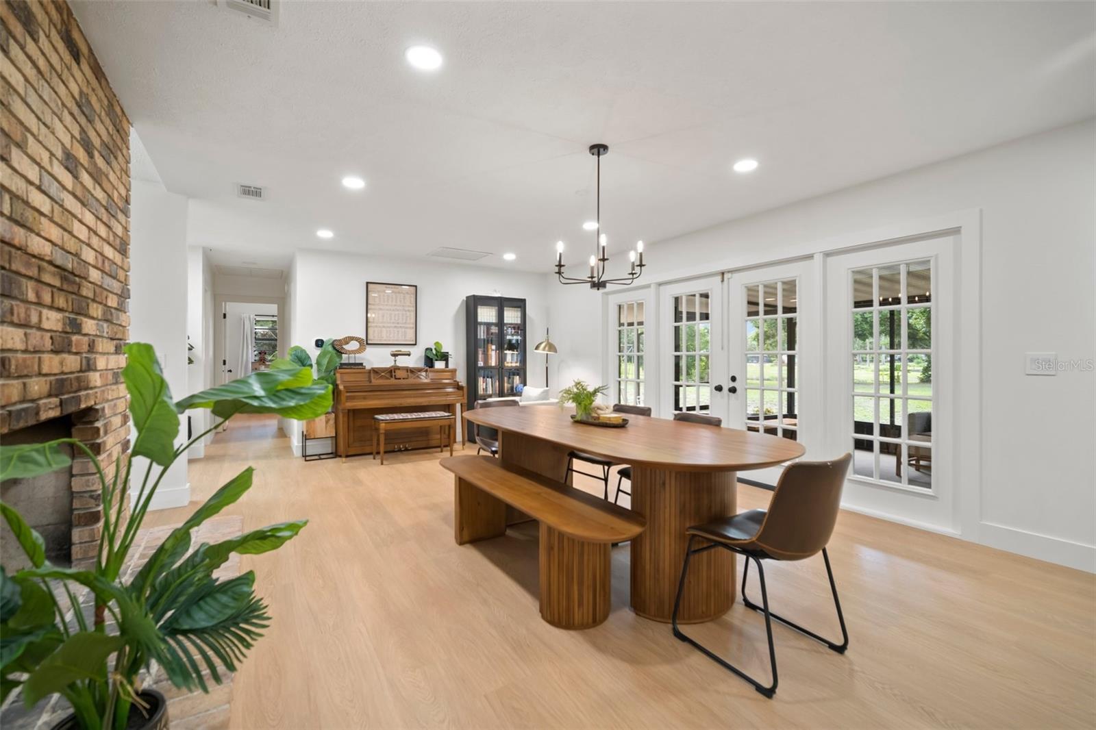 Image 6 of 81 For 1204 Ballinger Road