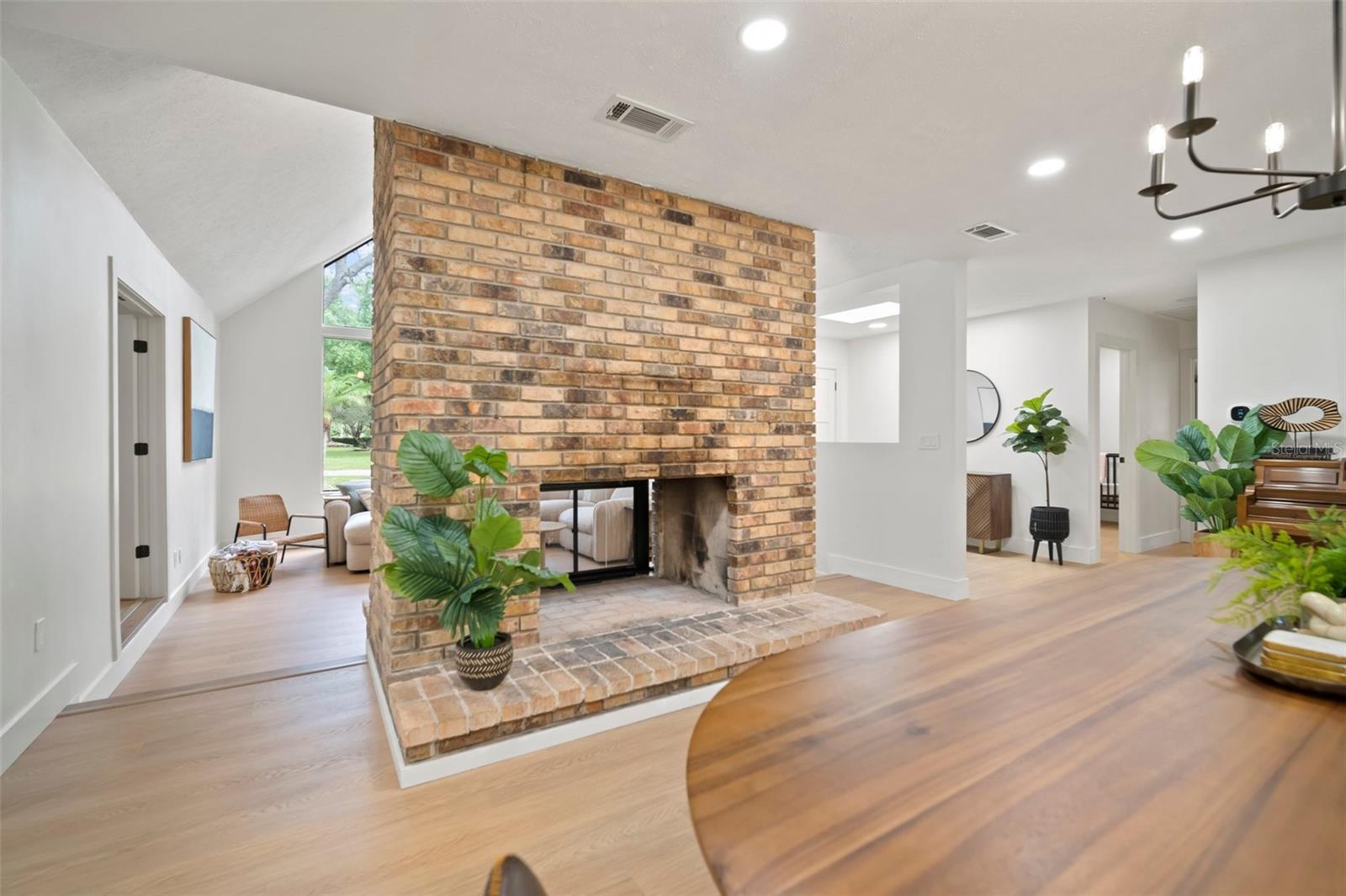 Image 9 of 81 For 1204 Ballinger Road