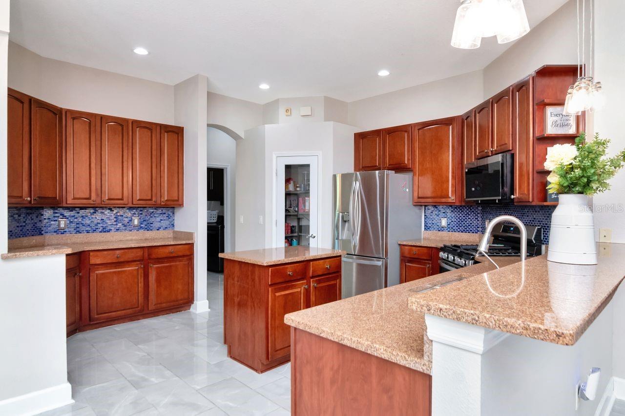 Image 10 of 49 For 12309 Creek Edge Drive