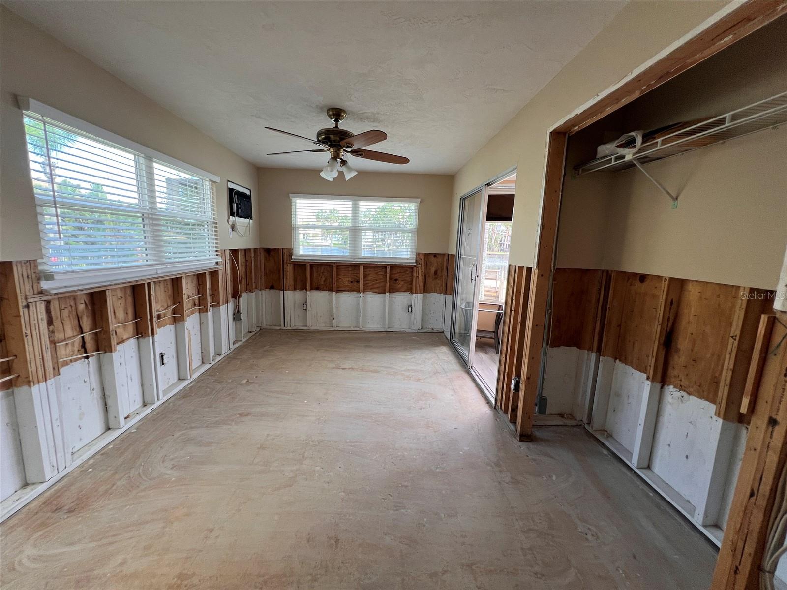 Image 18 of 32 For 5445 Manatee Point Drive