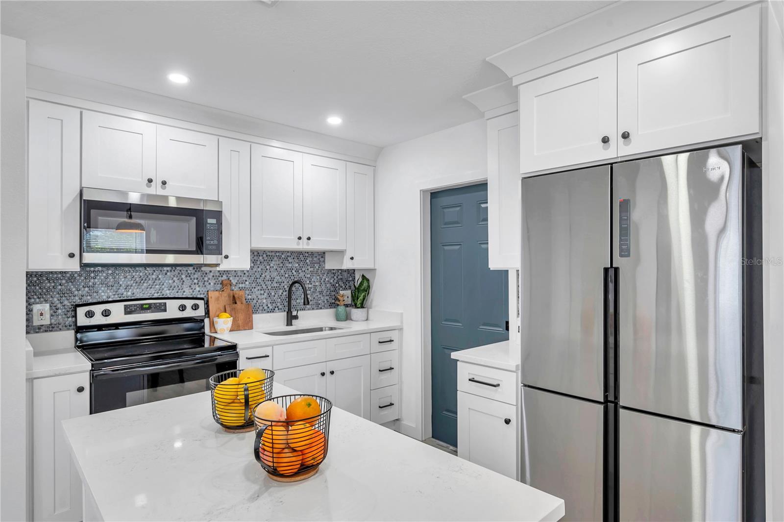 Image 12 of 48 For 6507 La Mesa Circle