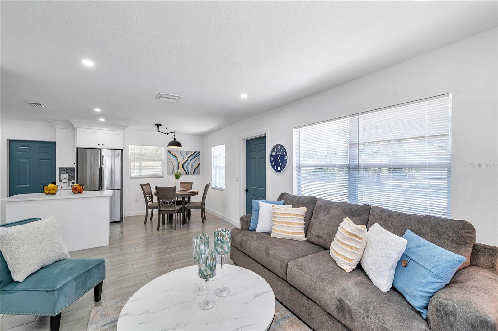 Image 20 of 48 For 6507 La Mesa Circle