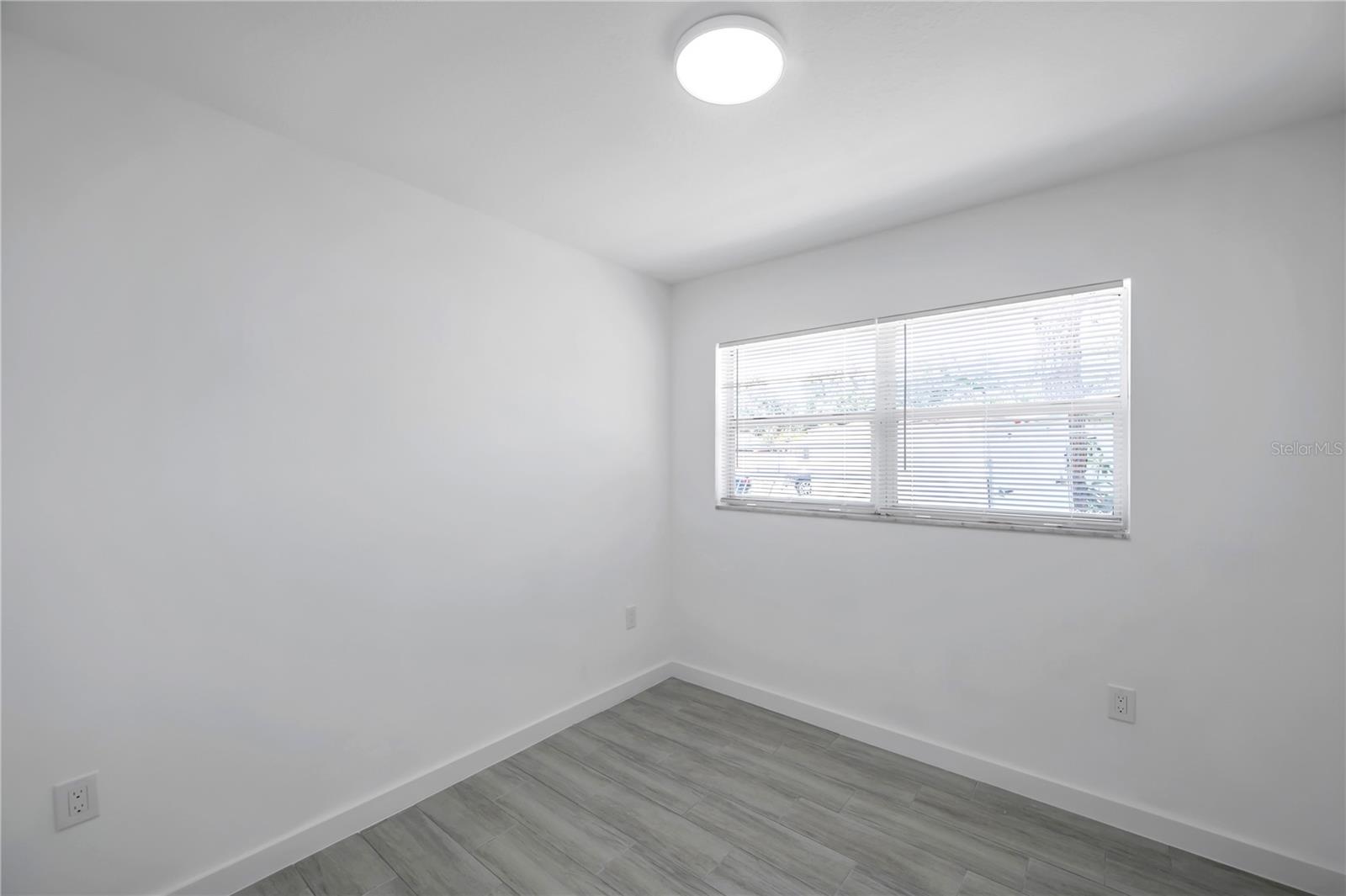 Image 22 of 48 For 6507 La Mesa Circle