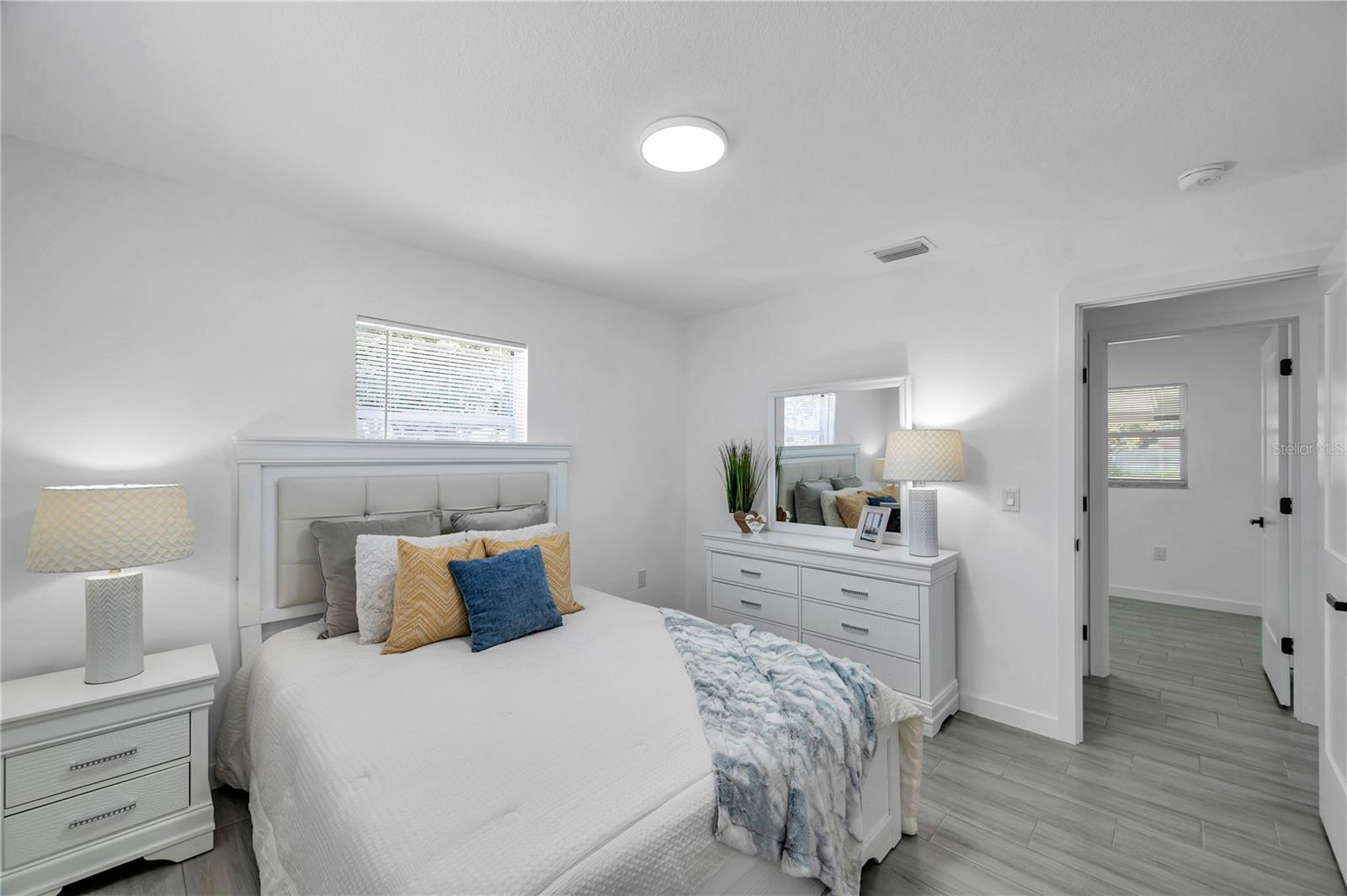 Image 28 of 48 For 6507 La Mesa Circle