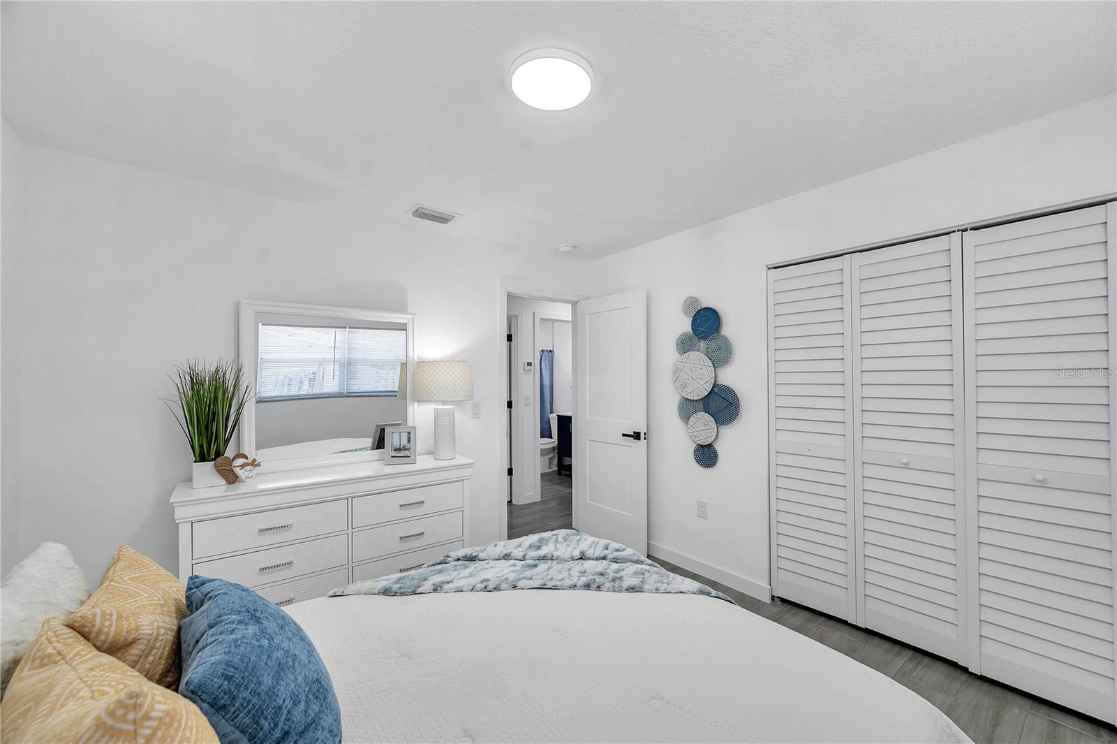 Image 29 of 48 For 6507 La Mesa Circle