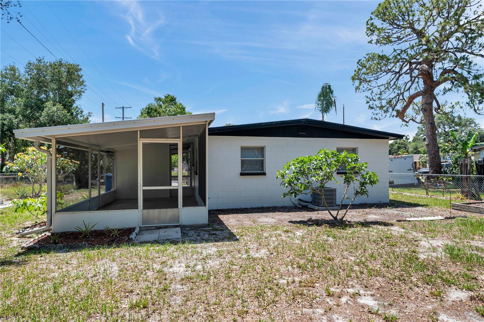 Image 43 of 48 For 6507 La Mesa Circle