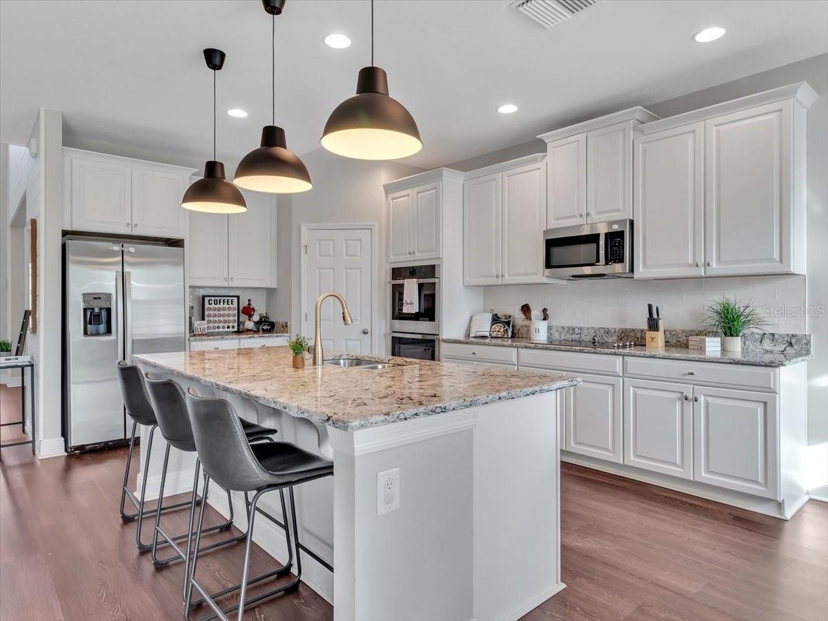 Listing photo id 6 for 17845 Cortes Creek Boulevard