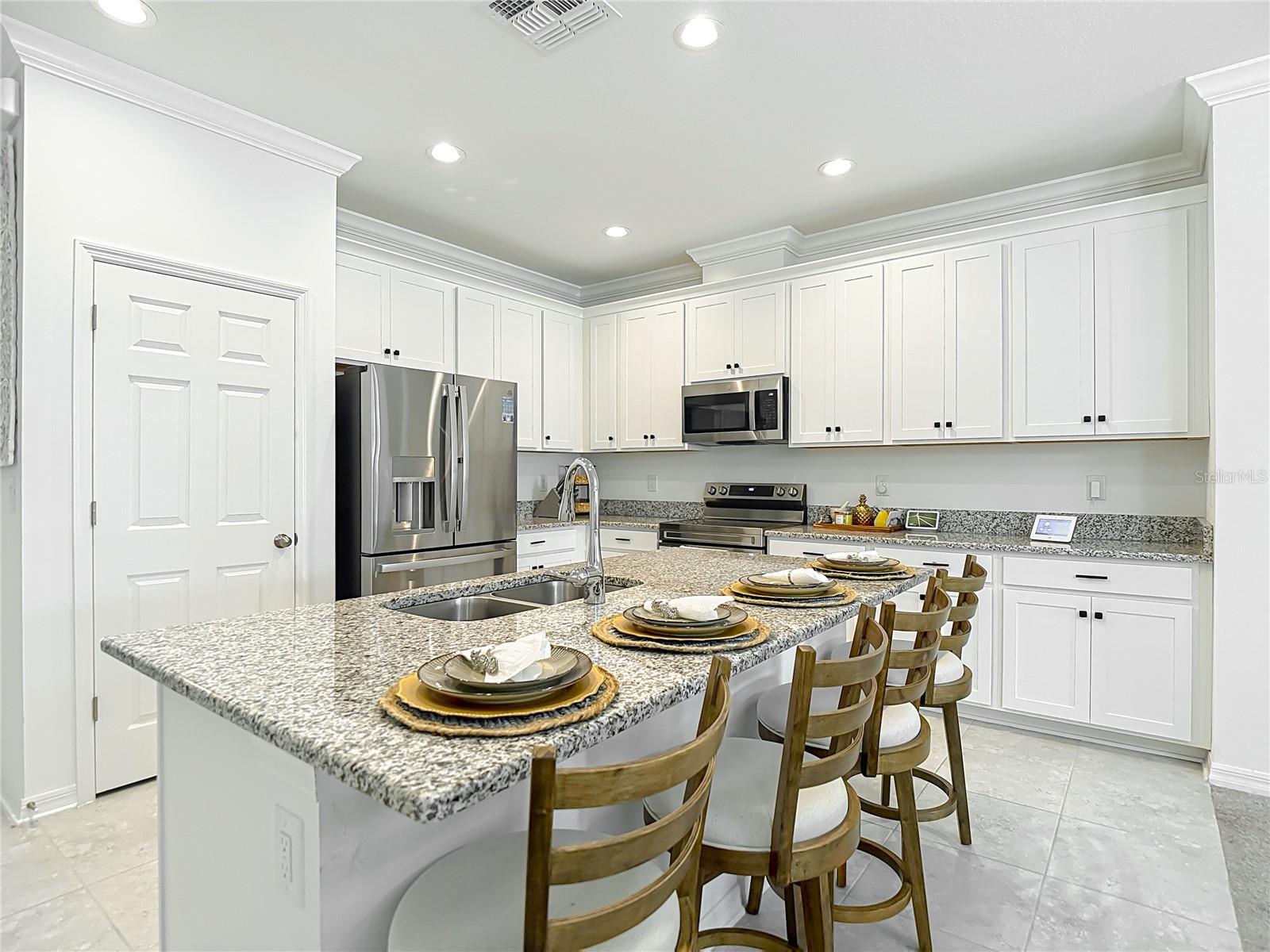 Listing photo id 14 for 12687 Retreat Place