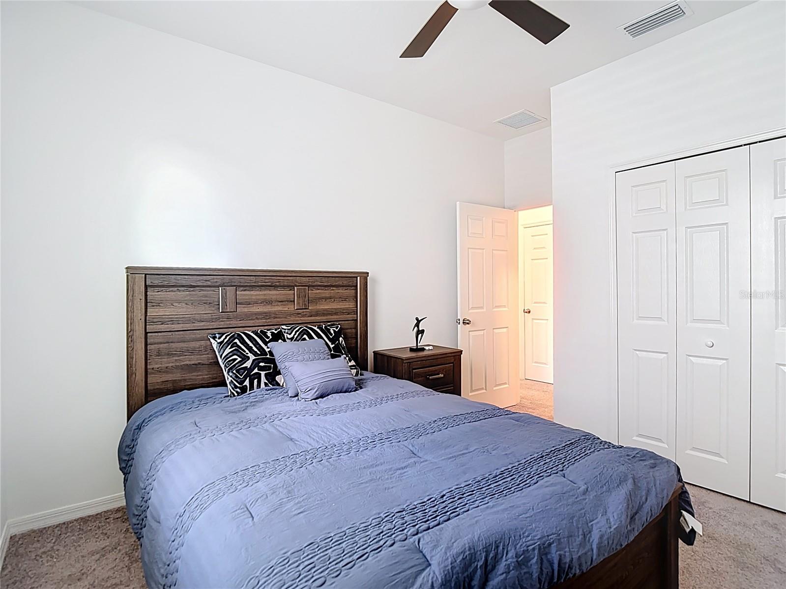 Listing photo id 31 for 12687 Retreat Place