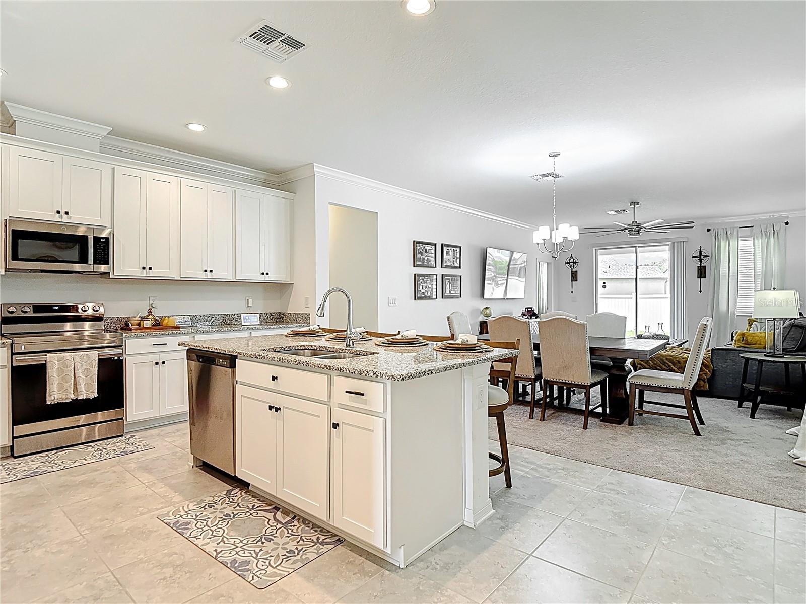 Listing photo id 6 for 12687 Retreat Place